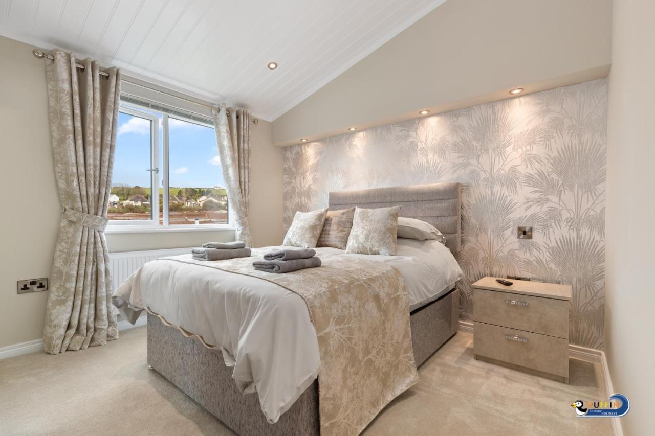 Valley View Lodge - Luxury Lodge, Hot Tub, Close To Beach Penally Exteriör bild